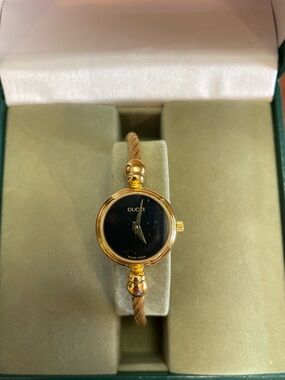 Gucci Gold-Tone Bracelet Watch with Black Dial